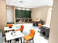 Lanbo Hotel (Urumqi Railway Station North Square) - petit déjeuner