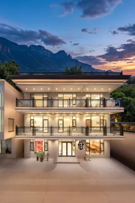 Yunlanju · CloudMist | Family-Friendly Designer Scenic Boutique Stay (Baoquan Tourism Resort Area) - ที่มีบาร์