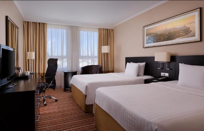 Cort Inn St Petersburg Hotel & Conference Center