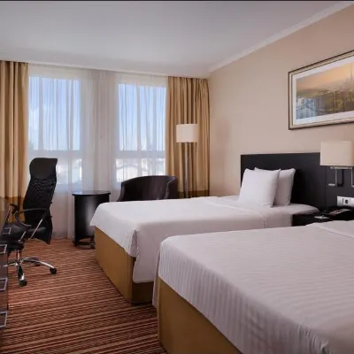 Cort Inn St Petersburg Hotel & Conference Center โรงแรมใกล้Baltiyskaya