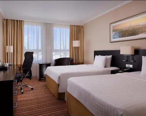Cort Inn St Petersburg Hotel & Conference Center Hotels near Dumskaya Ul