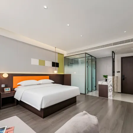 Yaxin Zhixuan Hotel (Wenshan Qihua Plaza)