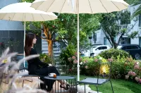 Qianshan·He Art Vintage Space Designer Boutique Residence (Dashuiche, Lijiang Ancient City) - ที่มีบาร์