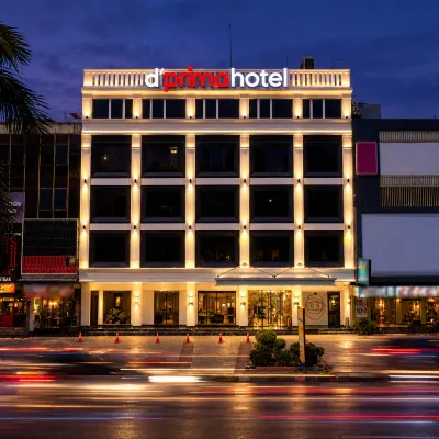 d'primahotel PIK Jakarta Hôtels à proximité de : Complexe de super-bloc Green Bay Pluit