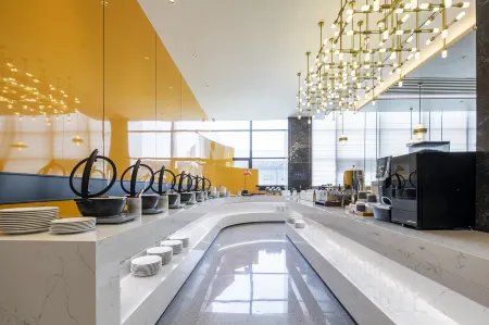 Huaihua Atour Hotel (Wanda Plaza South High-speed Railway Station) Отели в г. Хуайхуа