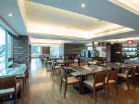 Cloud Hotel Riverside Hotels near Hobe Fort