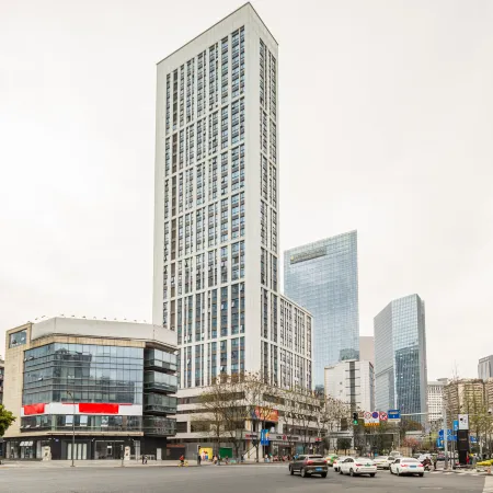 Chengdu Youyue·HOUSE Service Apartment (Chunxi Road Tianfu Square Branch)