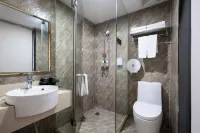 Lanhang Boutique Hotel (Shenzhen Baoan International Airport Gushu Subway Station)