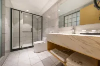 Longmai Holiday Hotel (Ulan Butong Grassland Branch) Hotels in 