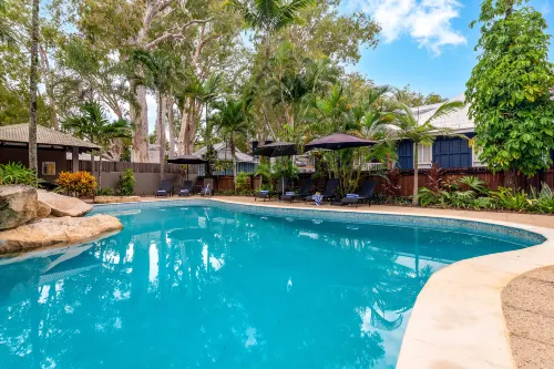 Paradise on the Beach Resort Hotels in Clifton Beach