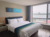 Homeinn Selected Hotel (Dandong Yalu River Bridge Broken Bridge Scenic Area Railway Station) Hotel di Dandong