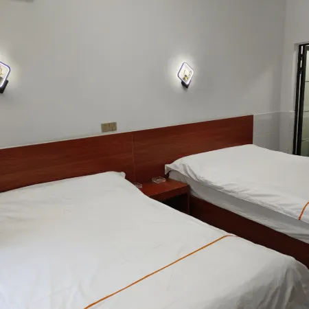 Xinxian Huixin Supermarket Business Hotel