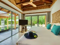 KUREDHIVARU RESORT & SPA MALDIVES Hotels in Kudafunafaru