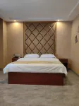 Xinyunding Business Hotel