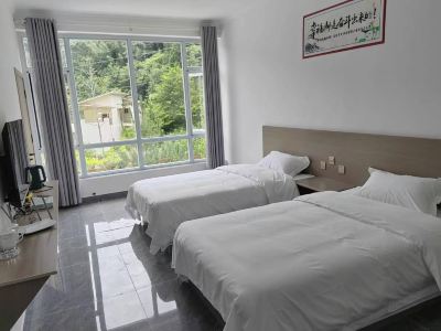Wenchuan April Homestay