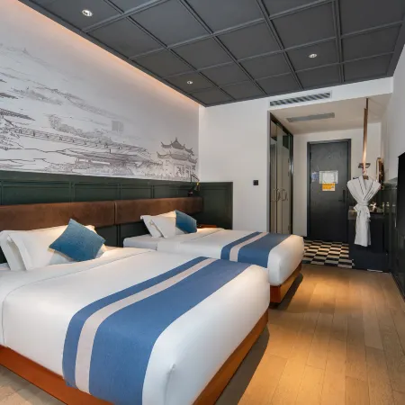 Jishang Hotel (Kunming Nanping Pedestrian Street Jinma Bijifang Branch)