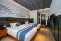 Jishang Hotel (Kunming Nanping Pedestrian Street Jinma Bijifang Branch)