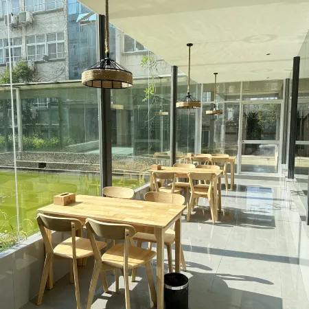 Huashu Yi Hotel (Pinghu Branch)