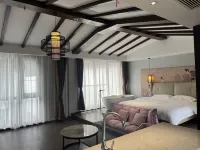 Zhangjiagang Tianzhuang Ancient Street Yijing One-night Homestay