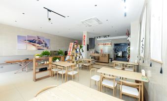 Dongji Lanner Seaview Beauty Suite