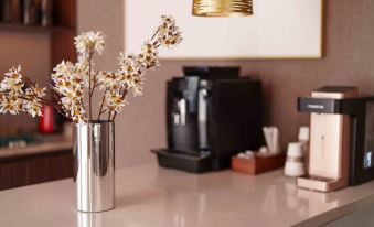 Homeinn Plus Hotel (Deyang Wuzhou Plaza Performing Arts Center)