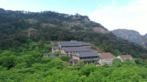 Huangshan Paiyun Hotel