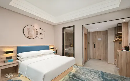 Happy Aile Hotel (Hezhou Lingfeng Square)