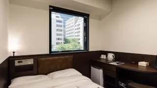 1mc0n12000c7957qjEDA6 R 320 180 R5 D