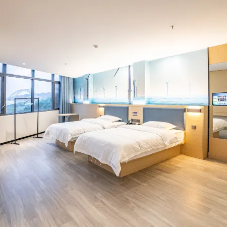 Nanning Hengzhou Youyi Crystal Hotel (Liujing Town Liujing Industrial Park)