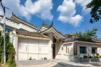 Floral Hotel·Yunhuali Hotel(Huashan North Railway Station Xiyue Temple Branch)
