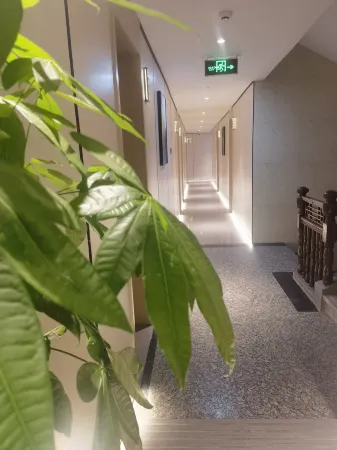 Zhongjiang Jiafu Hotel