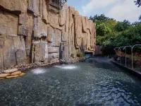 Nanjing Ziqing Lake Hot Spring Resort (Wildlife World) - Hot Springs