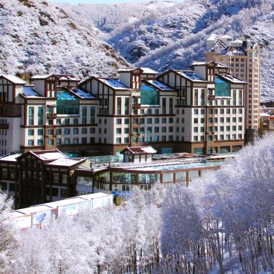 드래곤 팰리스 호텔 (완롱 스키 리조트) Hotel Exterior