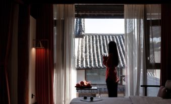 Floral Hotel·LiangQige hotel(Lijiang Ancient Town Mufu Sifang Street)