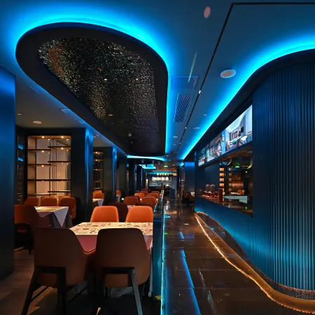 Whaley Hotel (Fuyang High-speed Railway Station)
