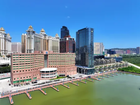 Pousada Marina Infante Macau Отели рядом с достопримечательностью «Парижская башня Макао»