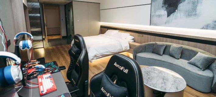 Mengzhou Lightning Bear E-Sports Hotel Hotels in Mengzhou