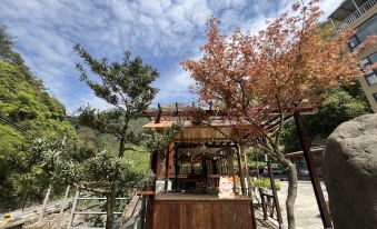 Tonglu Baiyun Mountain Homestay