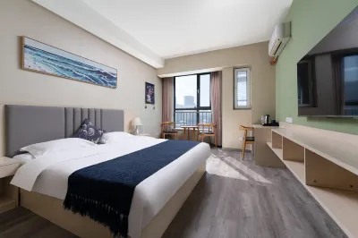 Sweetome Vacation Homestay (Weihai Hanlefang Night Market High Speed Railway Station)