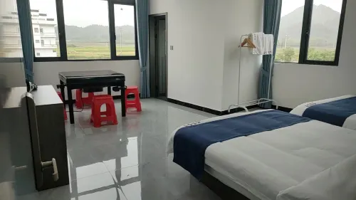 Ge Xianshan happily slept in the farmer's house