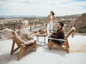 Millstone Cave Suites Hotel