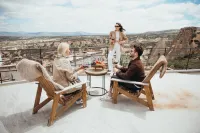 Millstone Cave Suites Hotel Hotels near Uchisar Castle