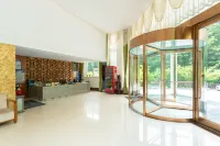 Zhongzhou Yilu Resort