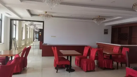 Binhao Hotel Отели в г. Цянань