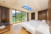 Valley Retreat Homestay (Shuangqiaogou, Siguniang Mountain) - Balkon