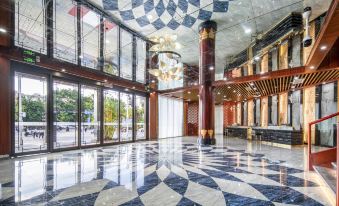 Crown Hotel