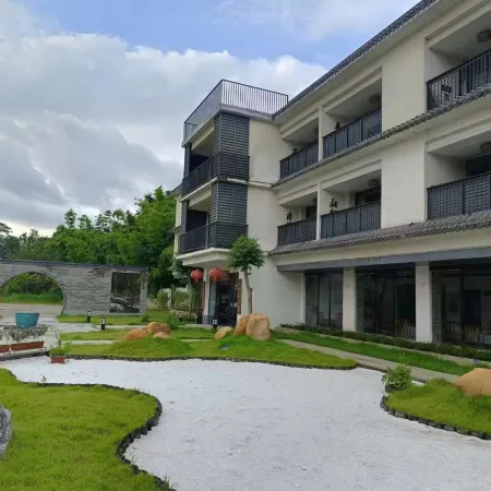 Huazhuquan Health Hot Spring Hostel