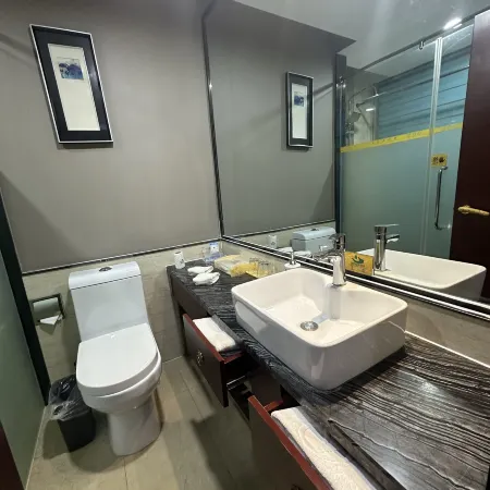 Yinqiao Kaiyue Hotel