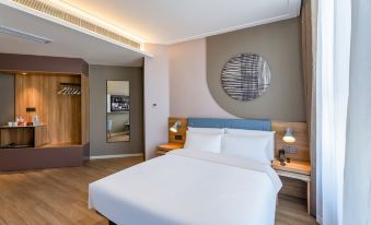 Homeinn · neo (Kashgar University Xinquan Campus)