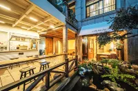 Anji Lulanju · Art Coffee Theme Villa Light Luxury · Coffee · Leisure · Vacation Boutique Stay - bar